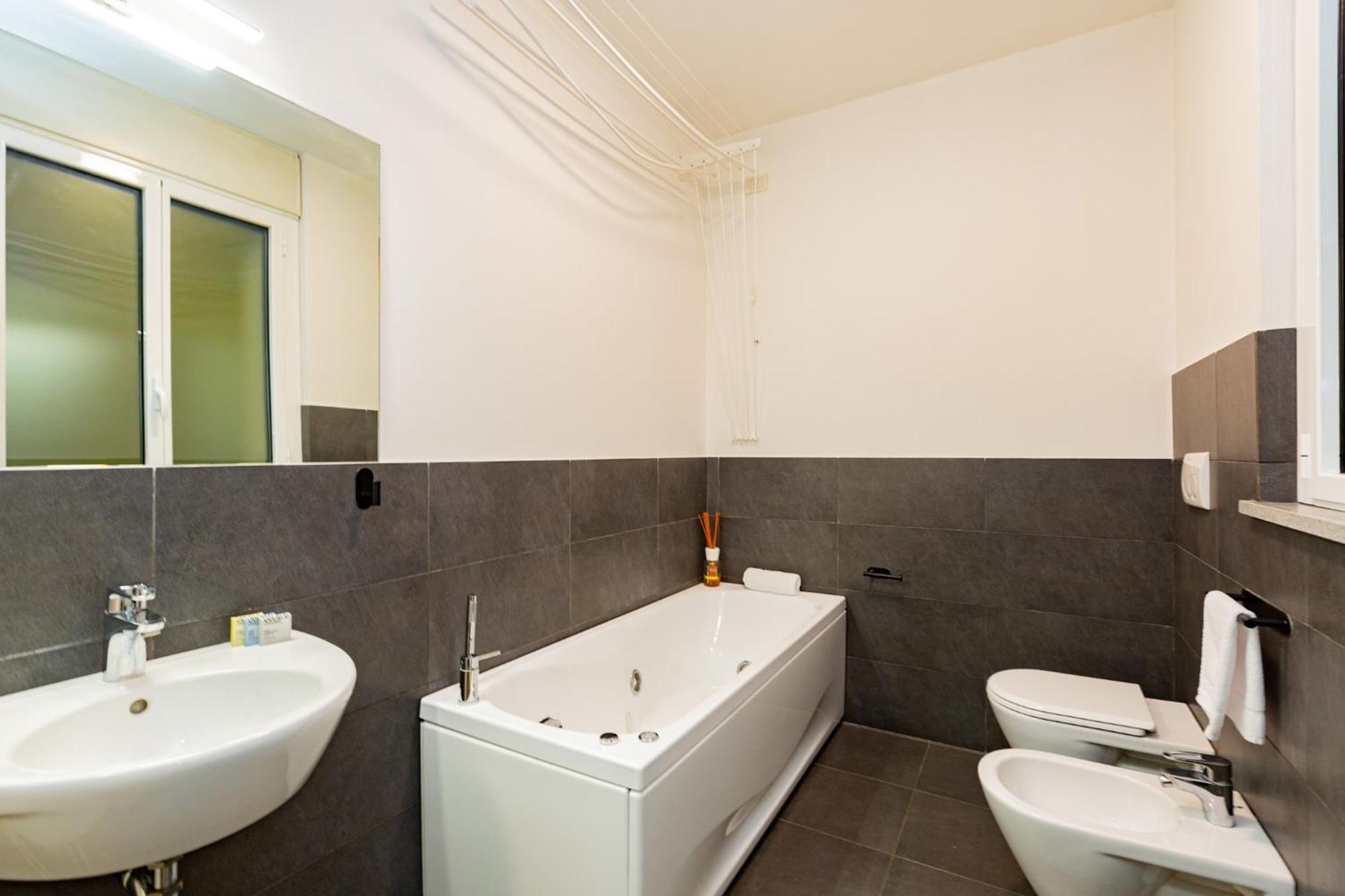 Premuda20 Milan Elegant Apartment Bagian luar foto