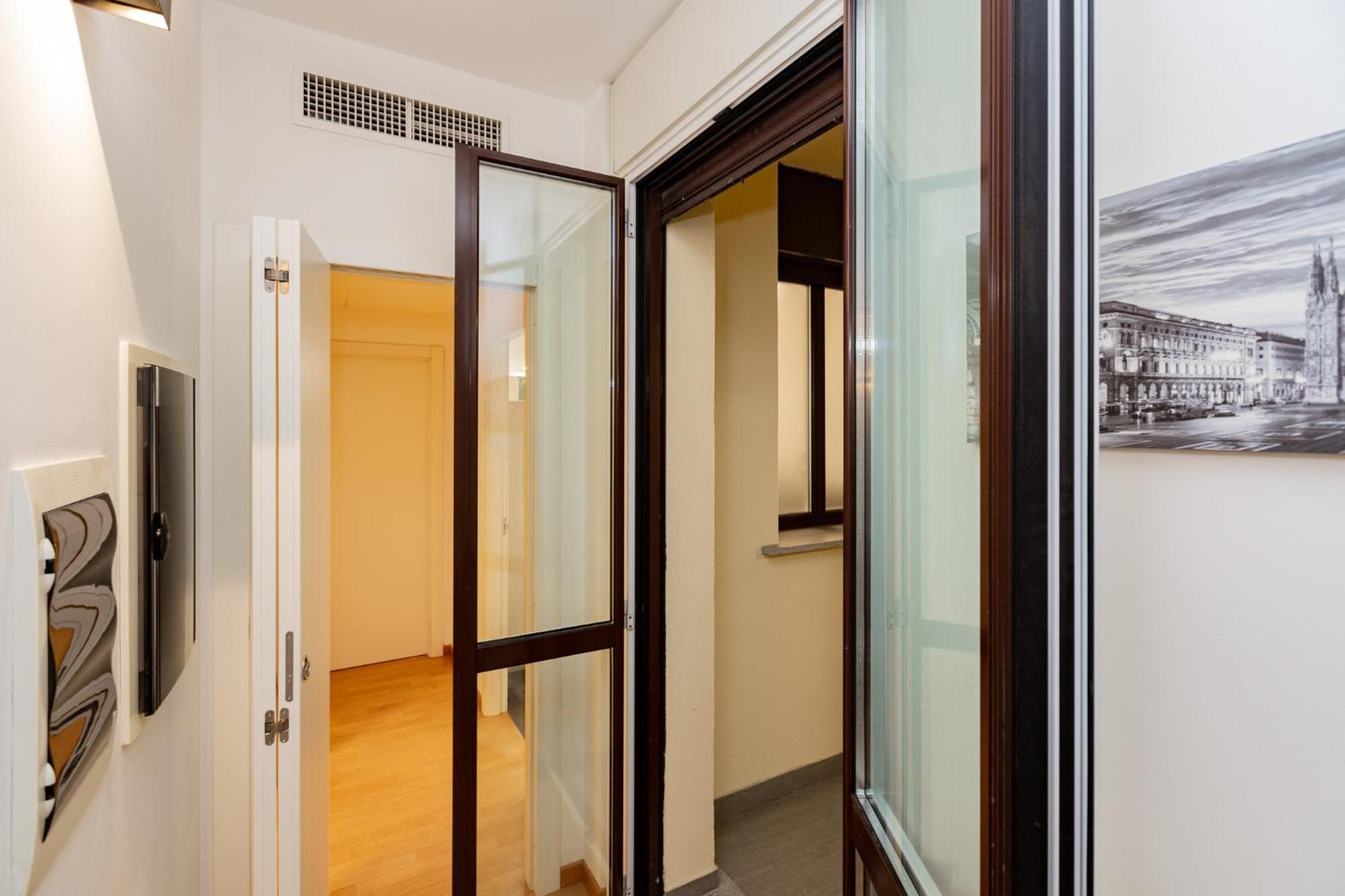Premuda20 Milan Elegant Apartment Bagian luar foto
