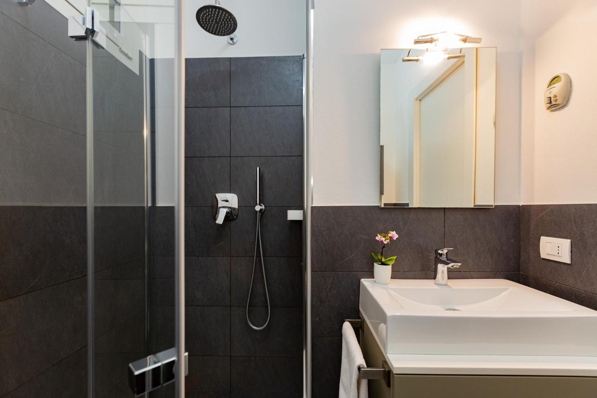 Premuda20 Milan Elegant Apartment Bagian luar foto