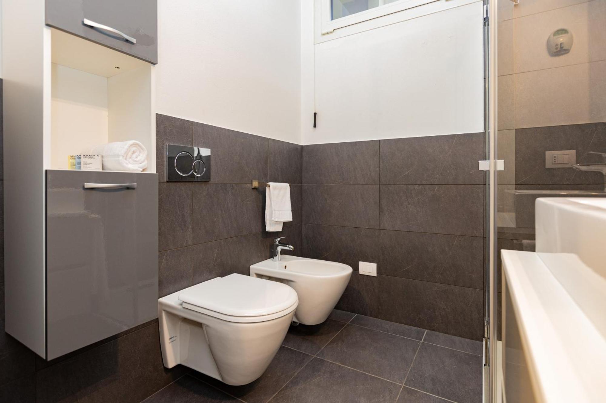 Premuda20 Milan Elegant Apartment Bagian luar foto