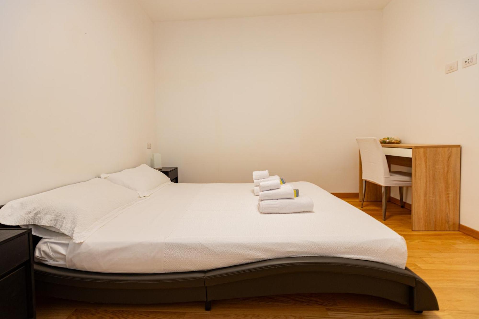 Premuda20 Milan Elegant Apartment Bagian luar foto